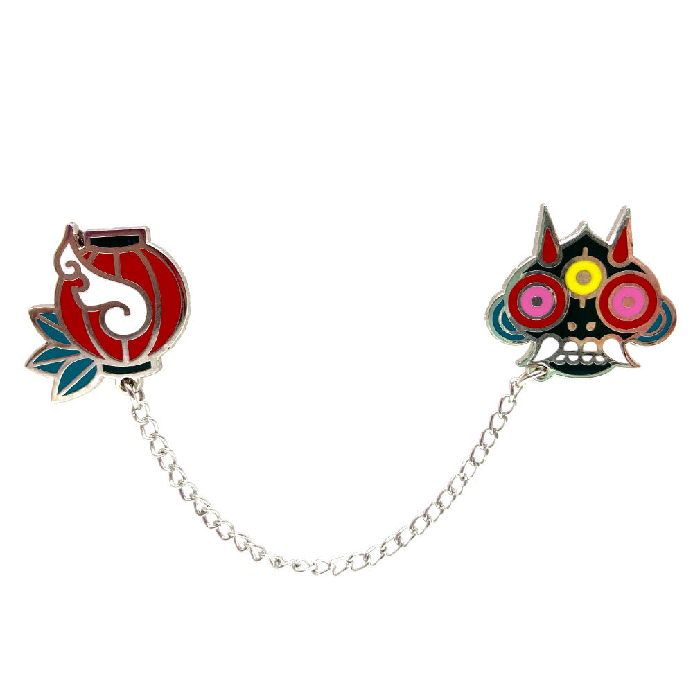 See The Evil: Chain connected Enamel Pin
