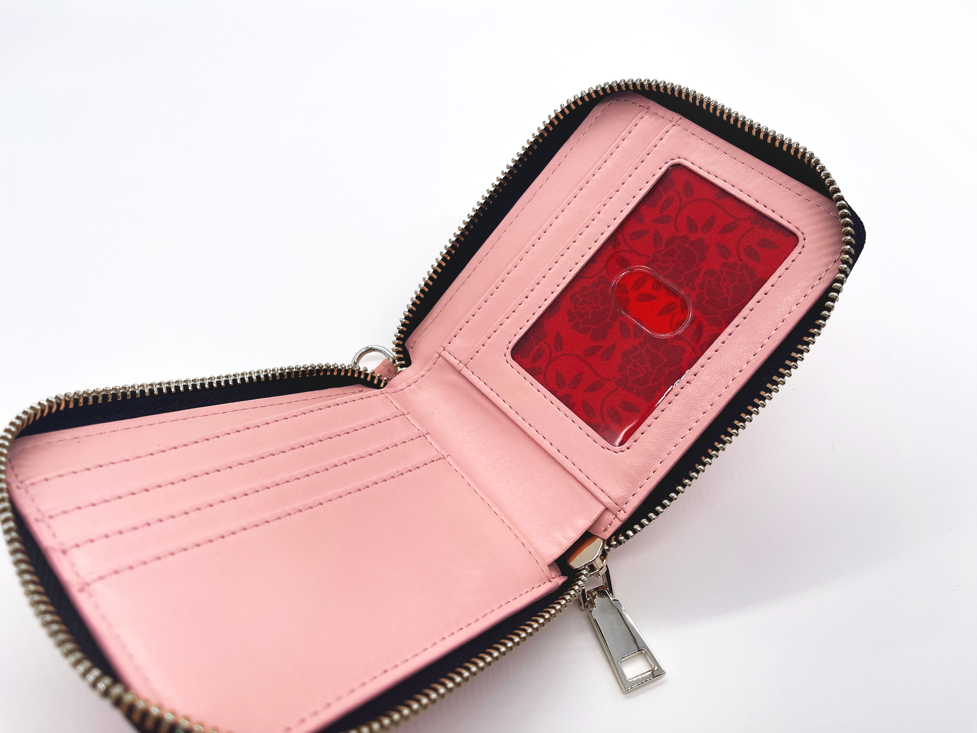 【HOLLY LOVES LOVE】Heart Quilting Wallet☆韓国人気☆追跡付 HOLLY LOVES LOVE(ホリーラブズラブ) - 海外通販のBUYMA