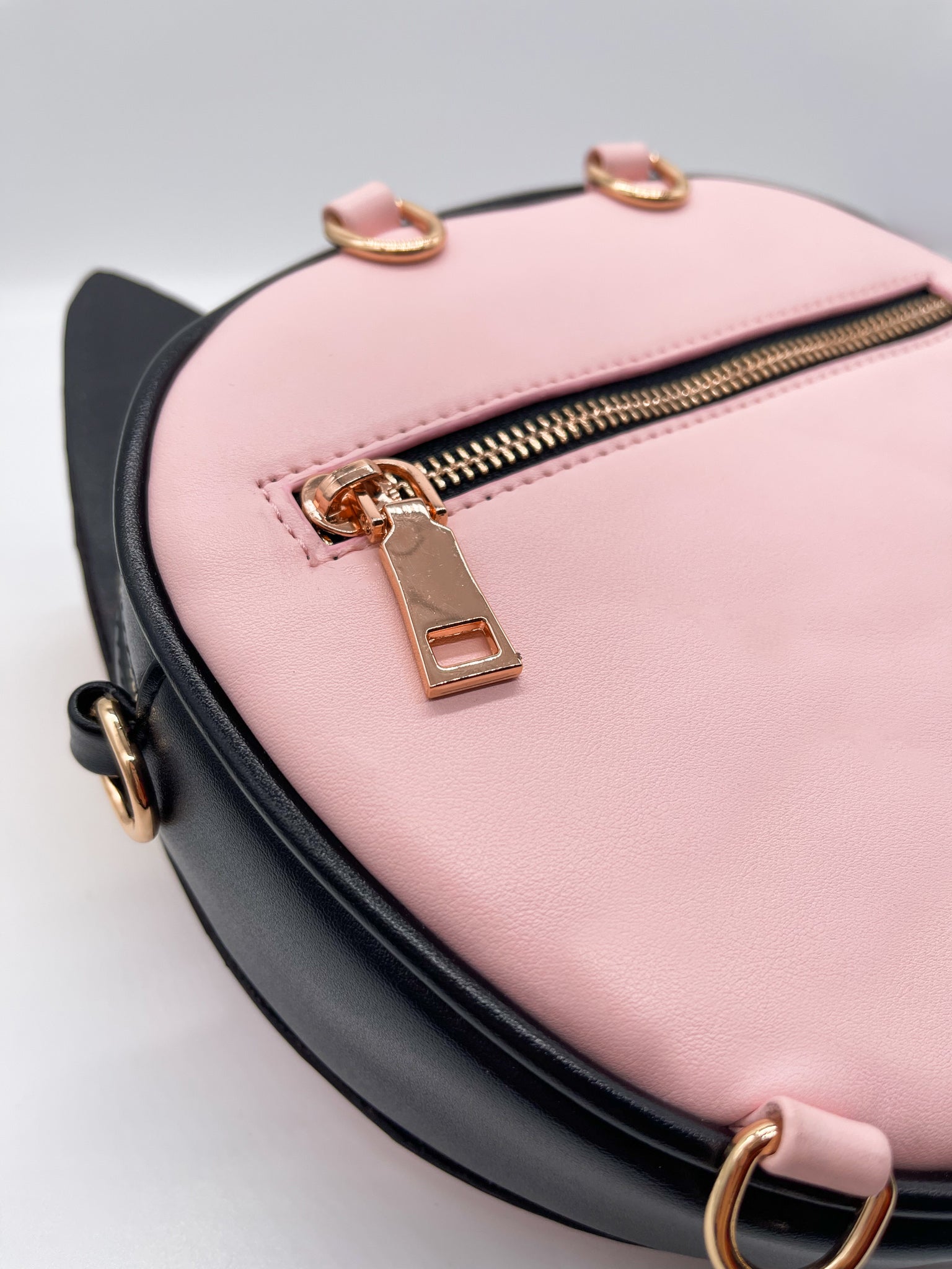 Kitsune Convertible Bag : Pink